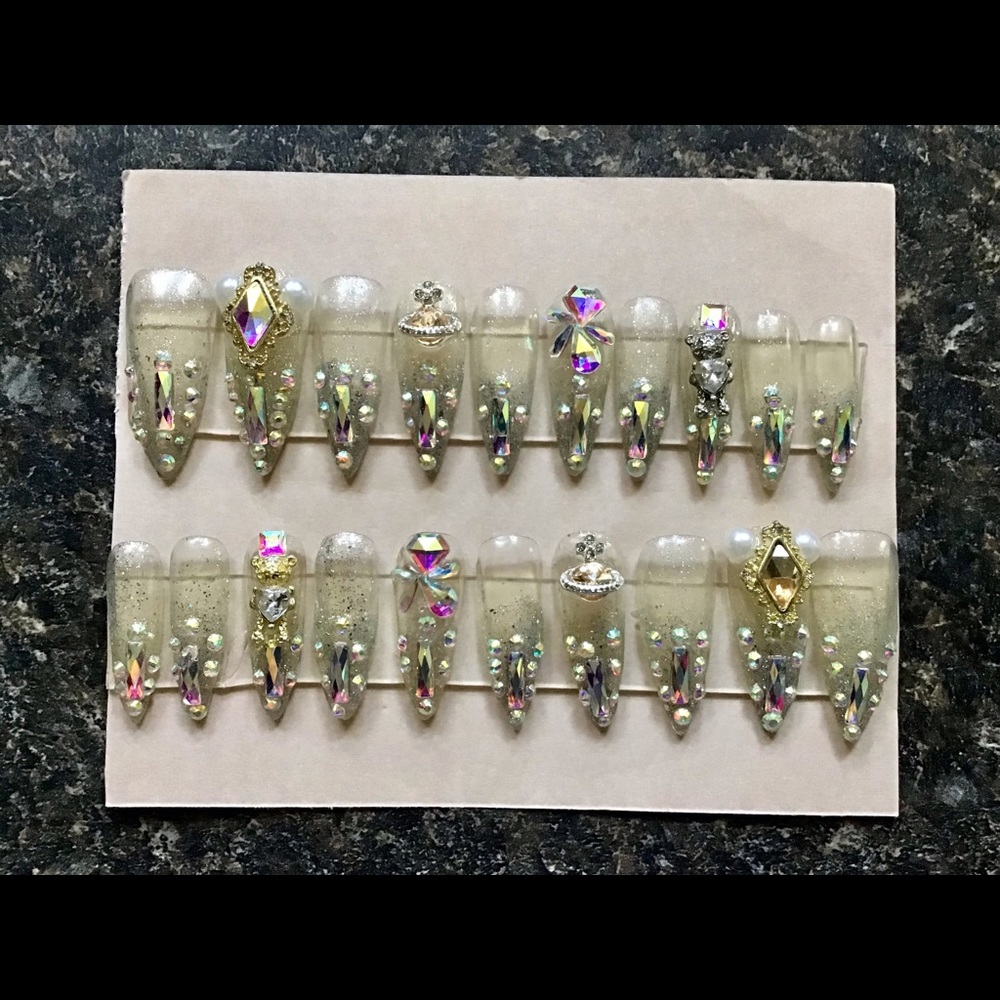 Bling gel stiletto nails